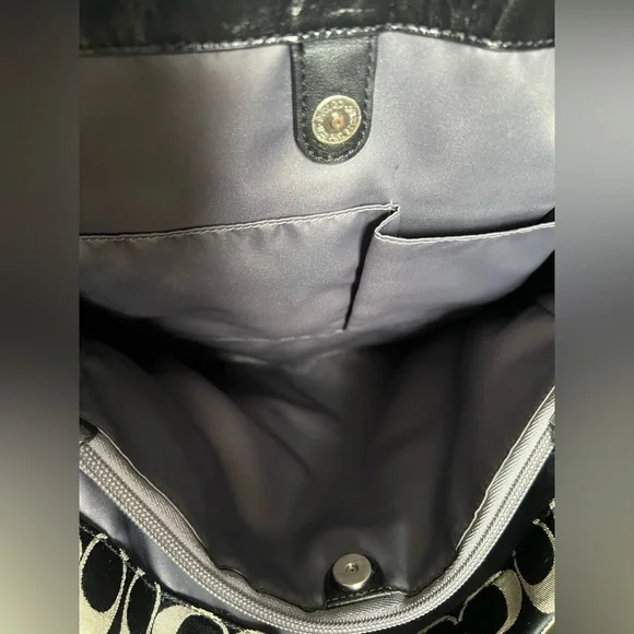 Coach 2011 Ashley Signature Shoulder Bag - Picture 7 of 14